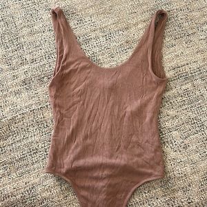 Aritizia/Babaton Size S Bodysuit
